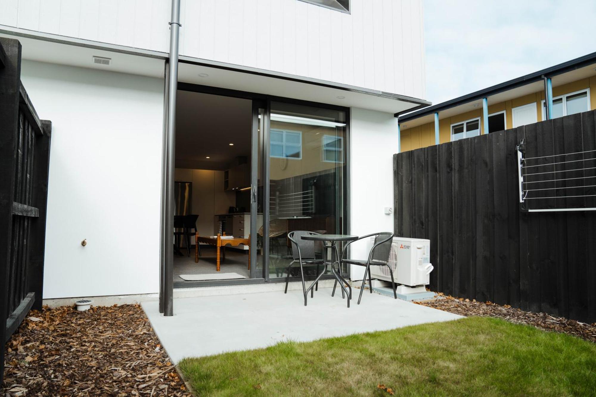 New Townhouse, Heart Of City Centre, 2 Bed 2 Bath, Car Park Christchurch Exteriér fotografie